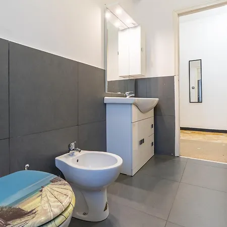 Apartment Trilocale A 9 Minuti Stazione Treni E Centro Genoa